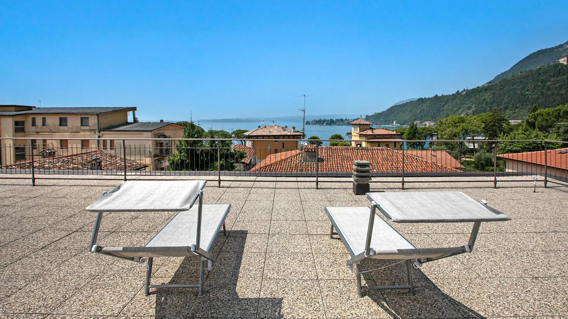 Maderno Sweet Home - Happy Rentals Toscolano Maderno 0*,  Włochy